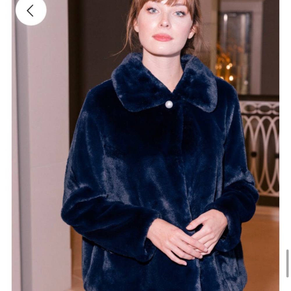 Gal Meets Glam Faux Fur Coat Medium